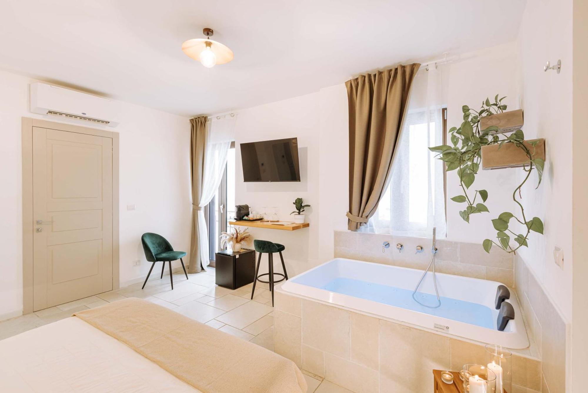 Dirium - Exclusive Rooms Монополи Екстериор снимка